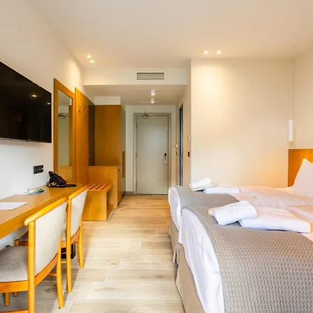 Ξενοδοχείο Denthis - Taygetos Mountain Getaway Artemisía