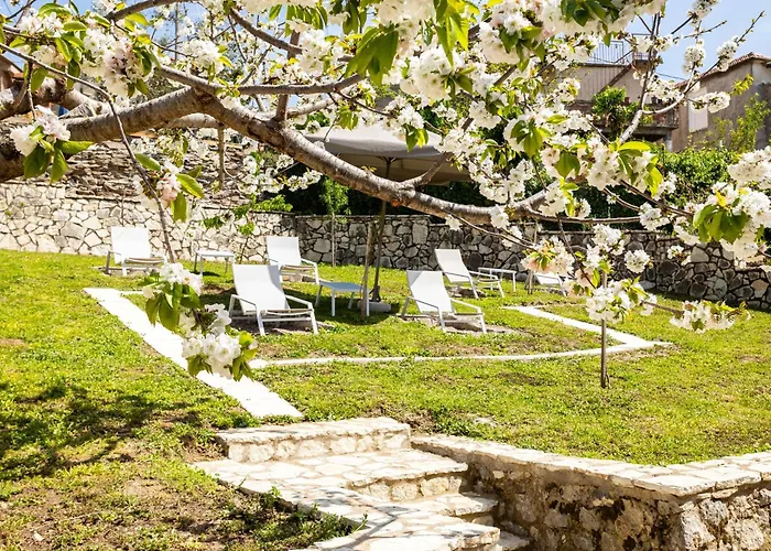 Denthis - Taygetos Mountain Getaway Hotell 3*